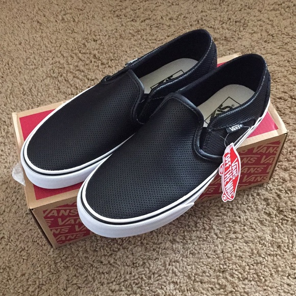 vans asher perforated slip on